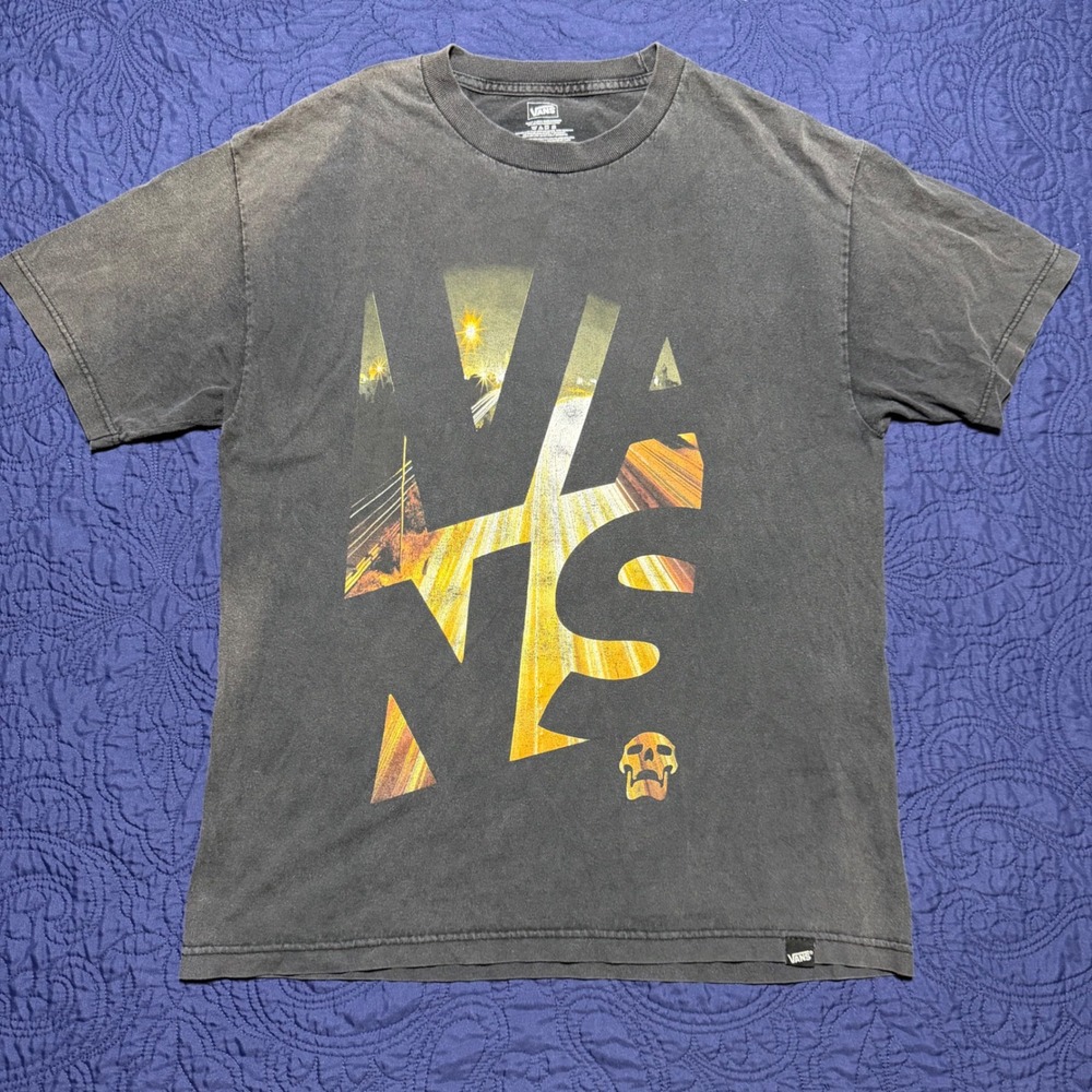 Vans Mens Graphic T-Shirt Large Faded Black Highway Light Trail Skull Logo Tee